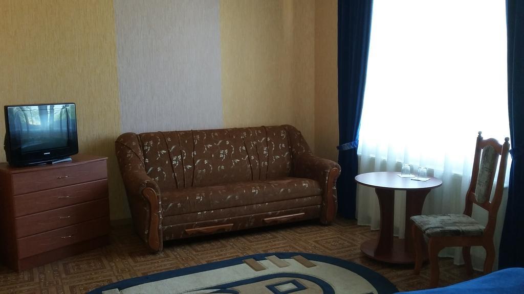 Kremin Hotel เกรเมอเนตส์ ห้อง รูปภาพ