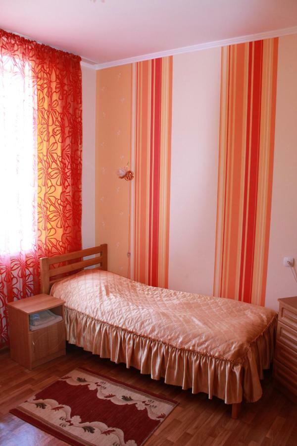 Kremin Hotel เกรเมอเนตส์ ภายนอก รูปภาพ