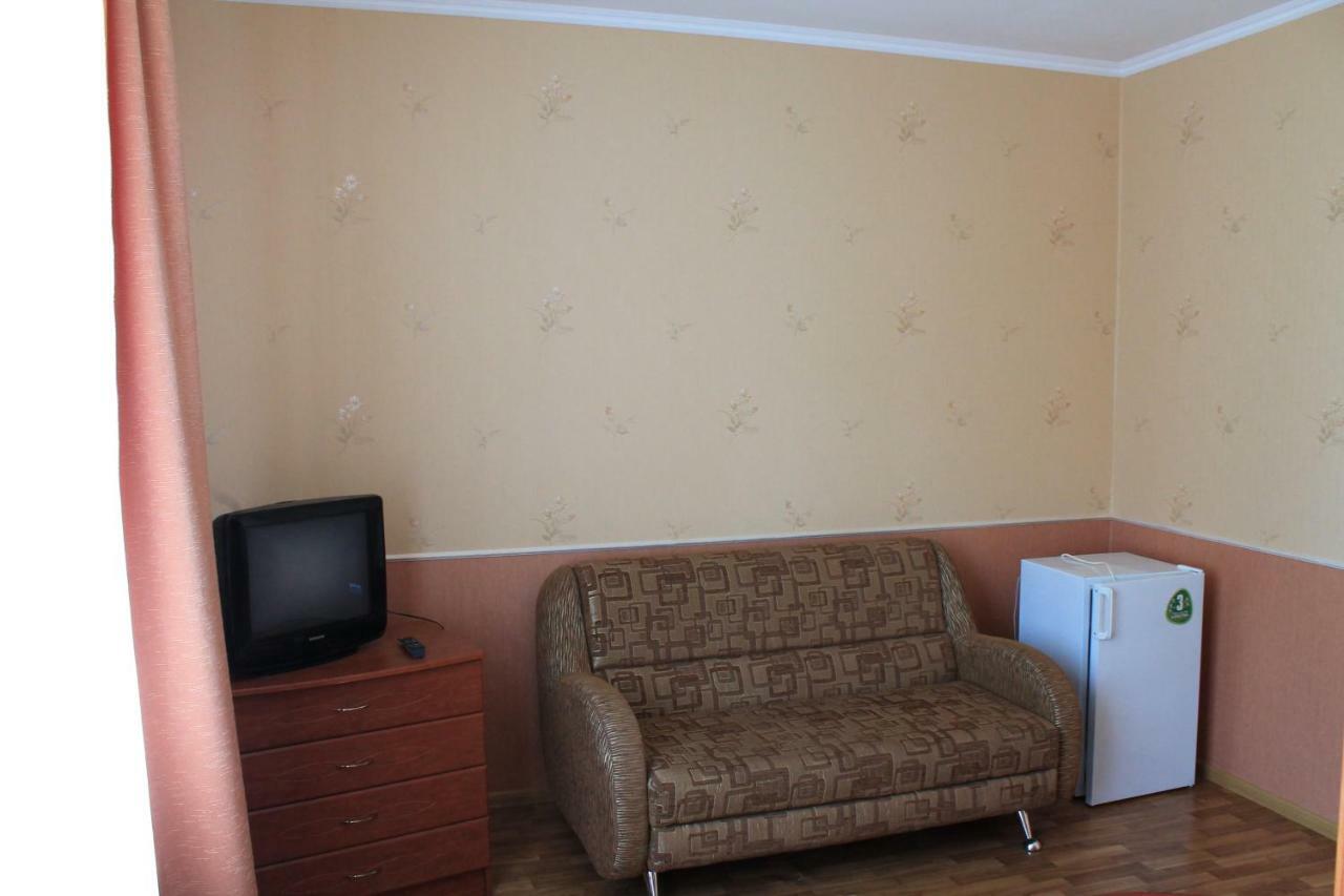 Kremin Hotel เกรเมอเนตส์ ภายนอก รูปภาพ