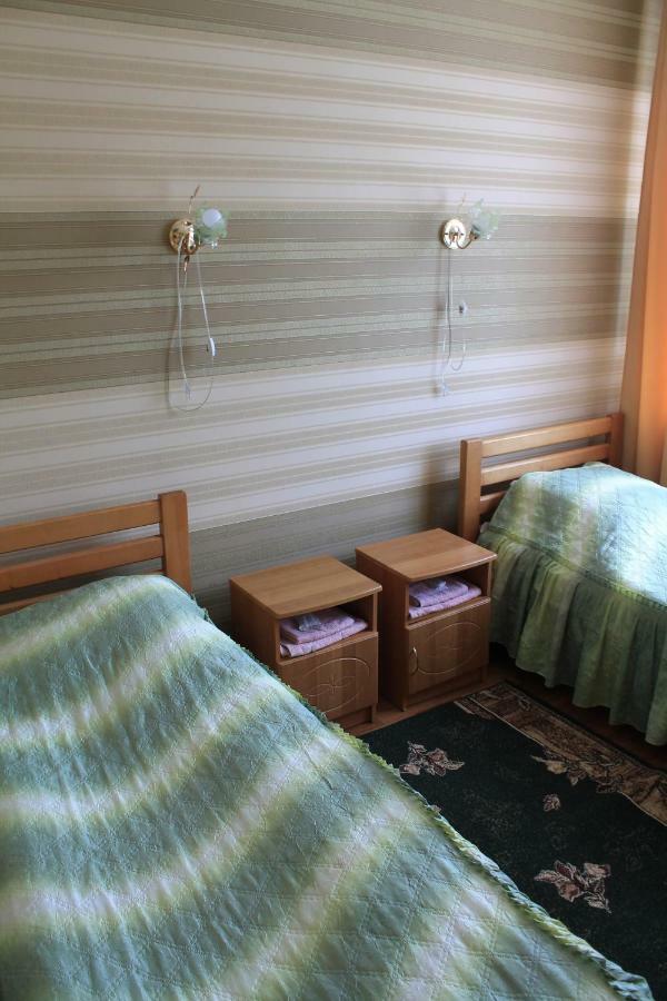 Kremin Hotel เกรเมอเนตส์ ภายนอก รูปภาพ