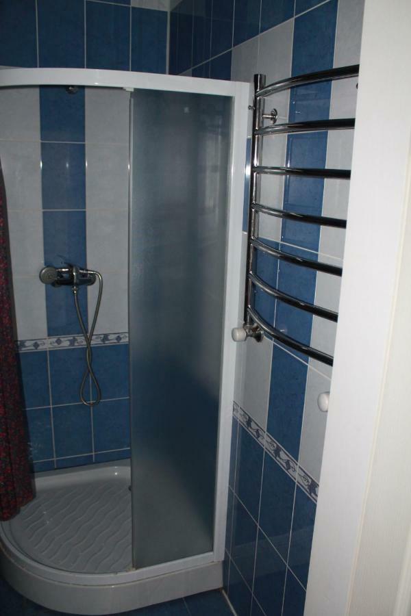 Kremin Hotel เกรเมอเนตส์ ภายนอก รูปภาพ