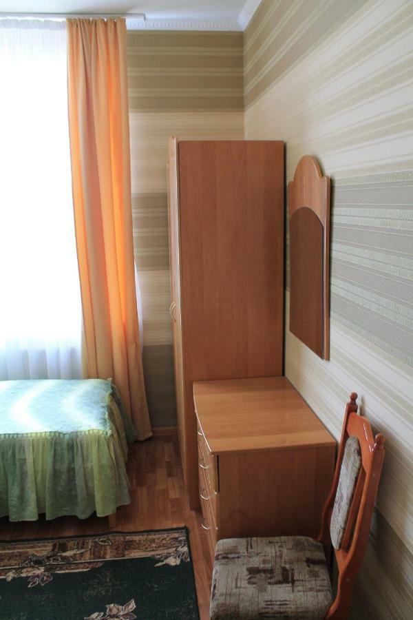 Kremin Hotel เกรเมอเนตส์ ภายนอก รูปภาพ