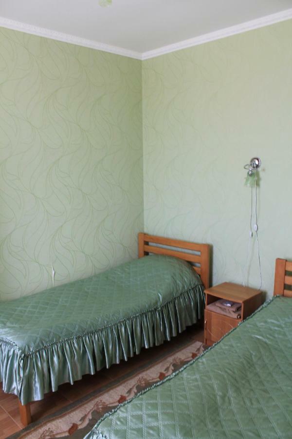 Kremin Hotel เกรเมอเนตส์ ภายนอก รูปภาพ